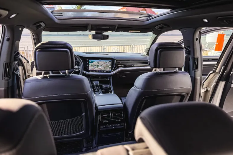 Volkswagen Touareg din 2023 cu 35.820 km - oferta VOL142287 - foto 27