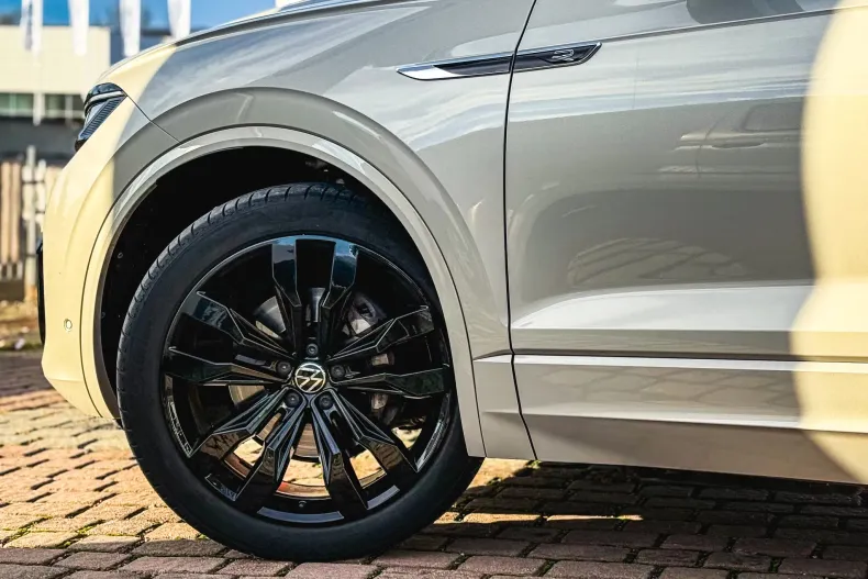 Volkswagen Touareg din 2023 cu 35.820 km - oferta VOL142287 - foto 30