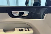 Volvo XC60 din 2025 cu 10 km - oferta VOL142288 - foto 14