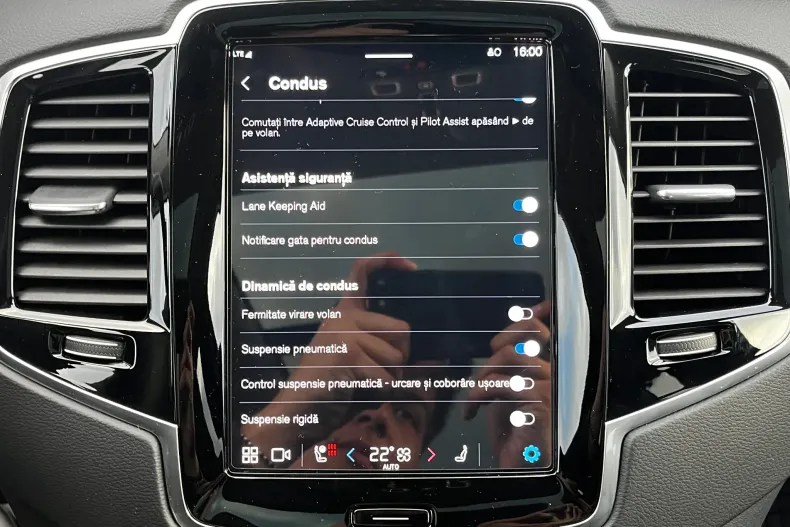 Volvo XC90 din 2023 cu 38.523 km - oferta VOL142305 - foto 29