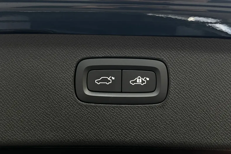 Volvo XC90 din 2023 cu 38.523 km - oferta VOL142305 - foto 31