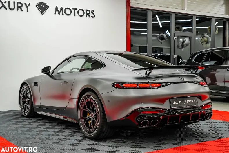 Mercedes-Benz AMG GT din 2025 cu 2.000 km - oferta MER142323 - foto 3