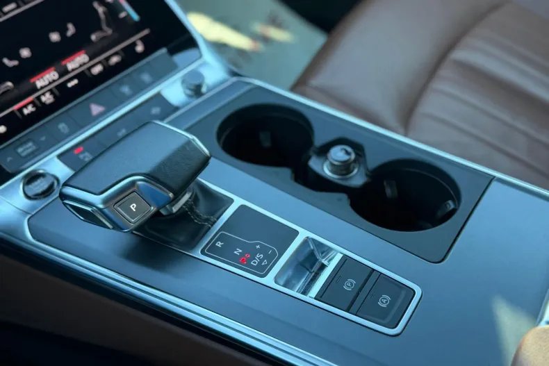 Audi A6 din 2024 cu 68.576 km - oferta AUD142331 - foto 29