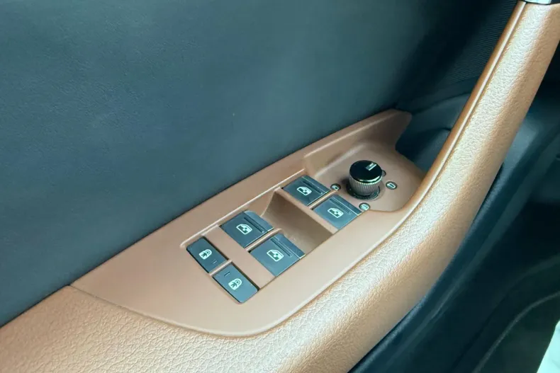 Audi A6 din 2024 cu 68.576 km - oferta AUD142331 - foto 31