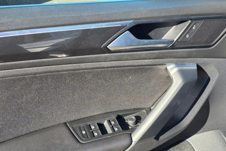 Volkswagen Tiguan din 2020 cu 95.988 km - oferta VOL142334 - foto 9