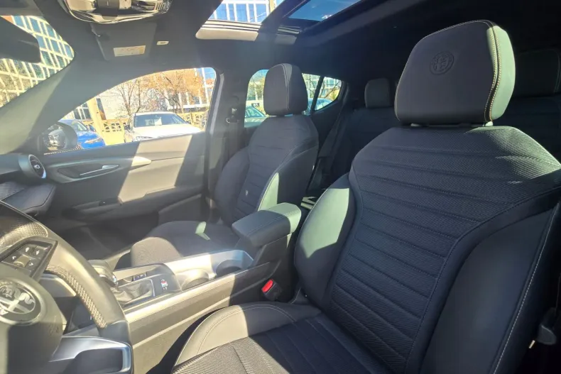 Alfa Romeo Tonale din 2023 cu 16.480 km - oferta ALF142335 - foto 5