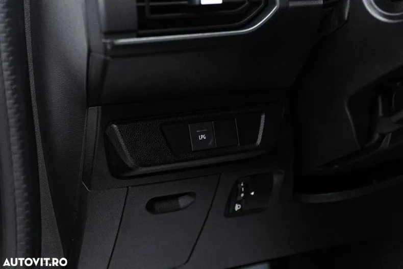 Dacia Jogger din 2023 cu 97.000 km - oferta DAC142343 - foto 23