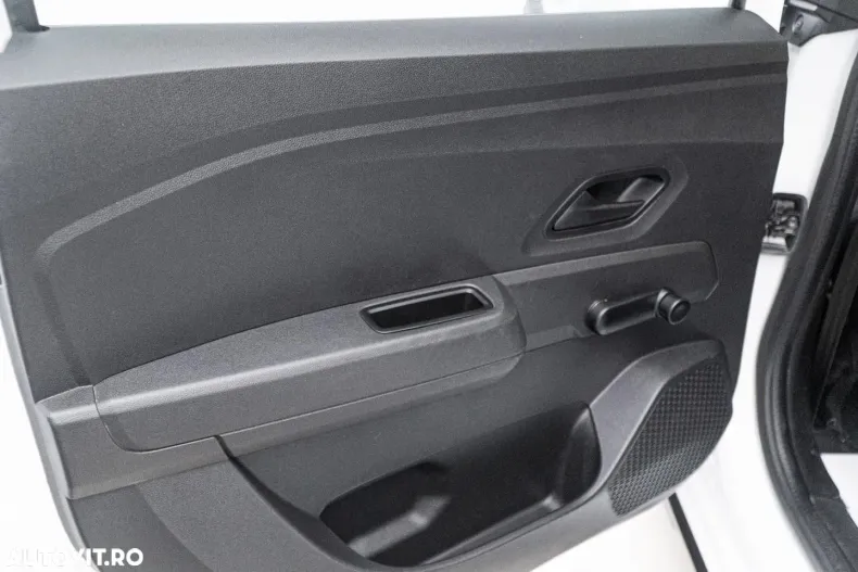 Dacia Jogger din 2023 cu 97.000 km - oferta DAC142343 - foto 35
