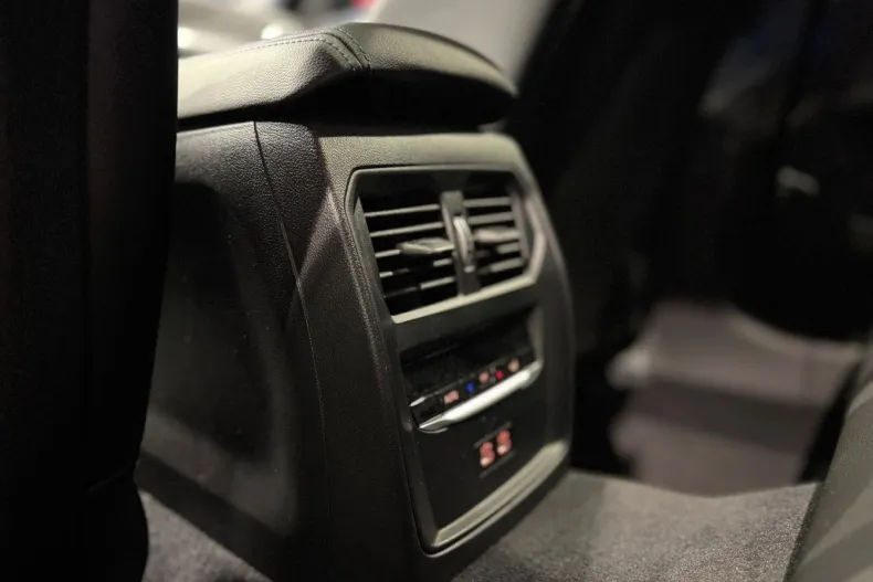 BMW Seria 4 din 2024 cu 22.900 km - oferta BMW142349 - foto 33