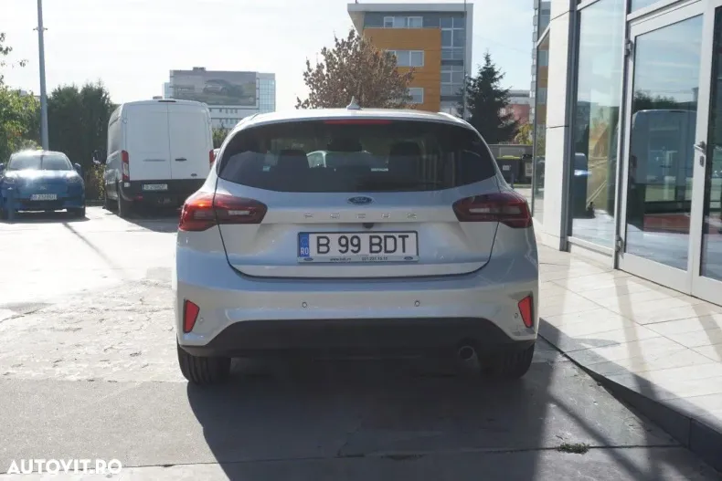 Ford Focus din 2024 cu 3.816 km - oferta FOR142367 - foto 6