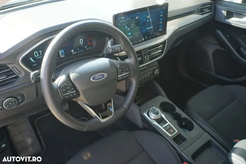 Ford Focus din 2024 cu 3.816 km - oferta FOR142367 - foto 7