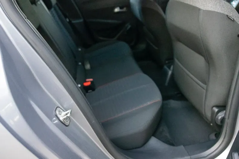 Peugeot 208 din 2020 cu 97.000 km - oferta PEU142375 - foto 4