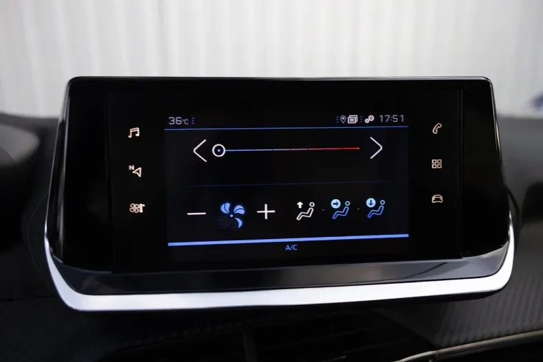 Peugeot 208 din 2020 cu 97.000 km - oferta PEU142375 - foto 27