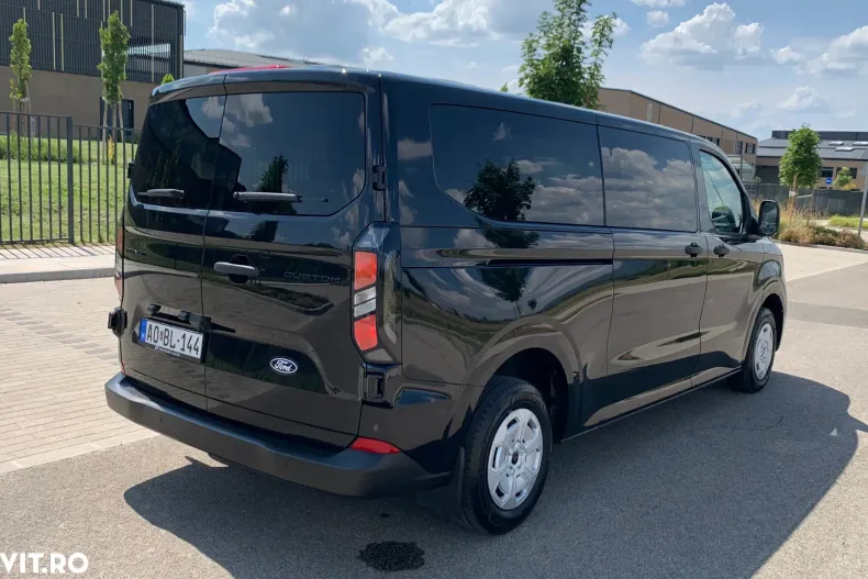 Ford Tourneo Custom din 2025 cu 26.020 km - oferta FOR142380 - foto 5