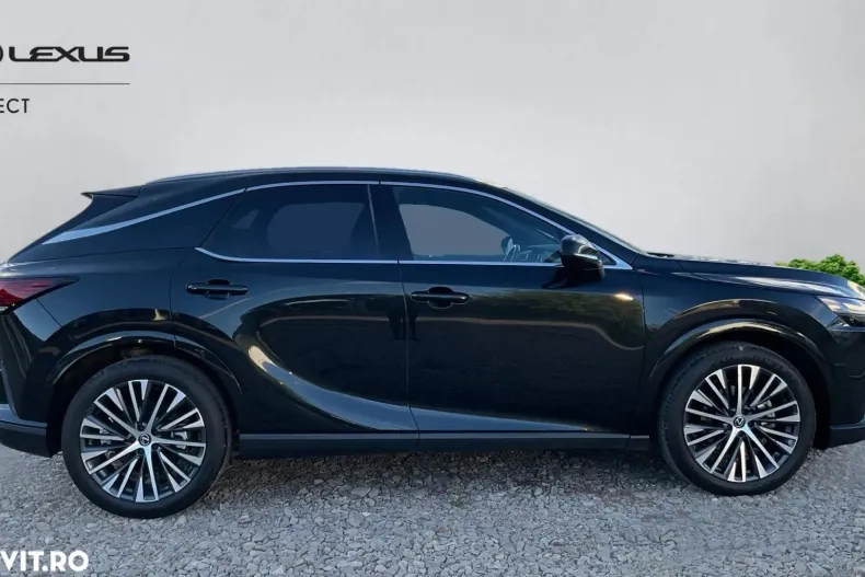 Lexus Seria RX din 2023 cu 18.239 km - oferta LEX142385 - foto 33