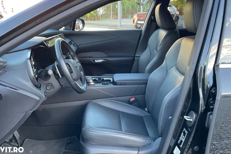 Lexus Seria RX din 2023 cu 16.006 km - oferta LEX142386 - foto 17