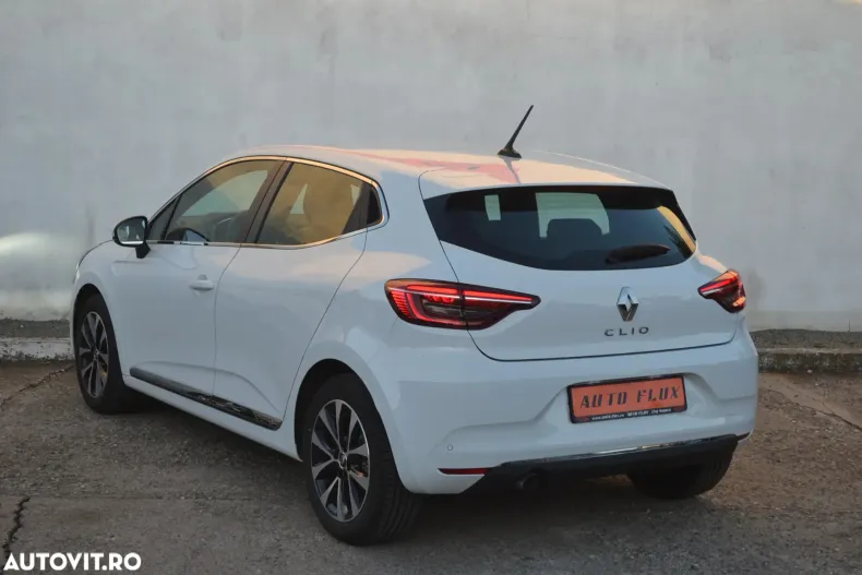 Renault Clio din 2021 cu 3.749 km - oferta REN142392 - foto 4