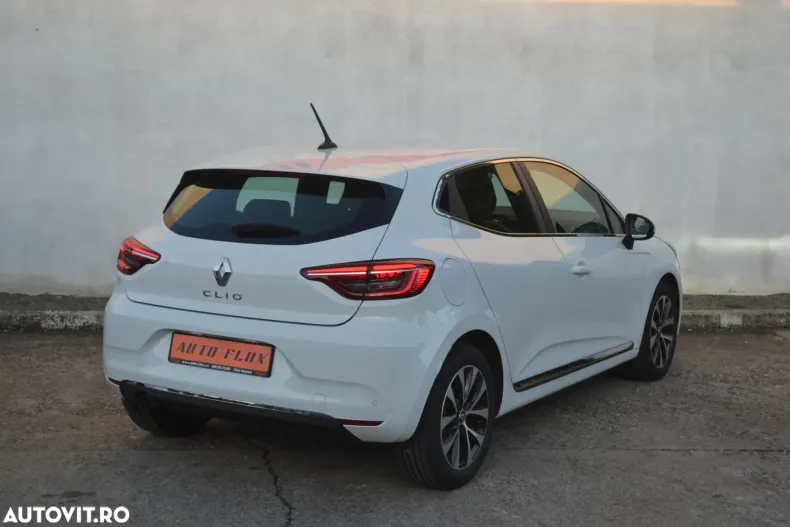 Renault Clio din 2021 cu 3.749 km - oferta REN142392 - foto 6