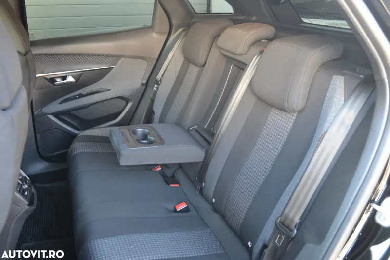 Peugeot 3008 din 2021 cu 86.115 km - oferta PEU142393 - foto 12
