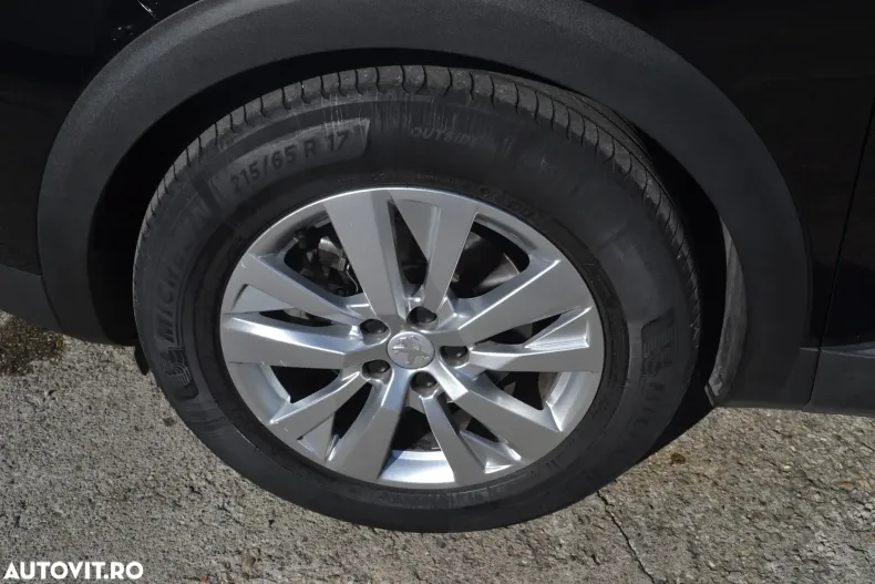 Peugeot 3008 din 2021 cu 86.115 km - oferta PEU142393 - foto 33