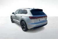 Volkswagen Touareg din 2024 cu 52.152 km - oferta VOL142457 - foto 3