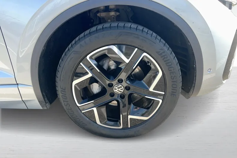 Volkswagen Touareg din 2024 cu 52.152 km - oferta VOL142457 - foto 7