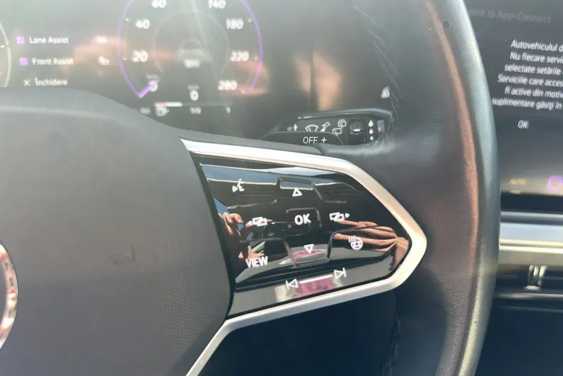 Volkswagen Touareg din 2024 cu 52.152 km - oferta VOL142457 - foto 19