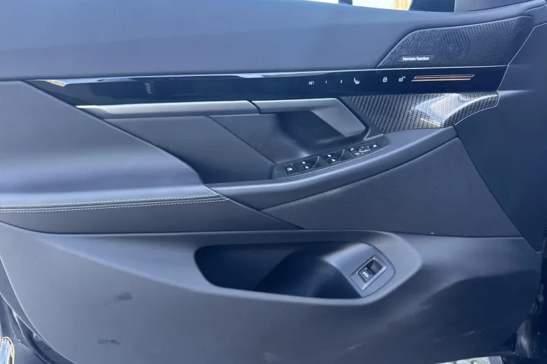 BMW Seria 5 din 2024 cu 18.690 km - oferta BMW142458 - foto 16