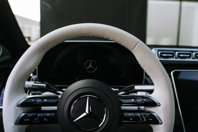 Mercedes-Benz S din 2025 cu 6.000 km - oferta MER142462 - foto 7