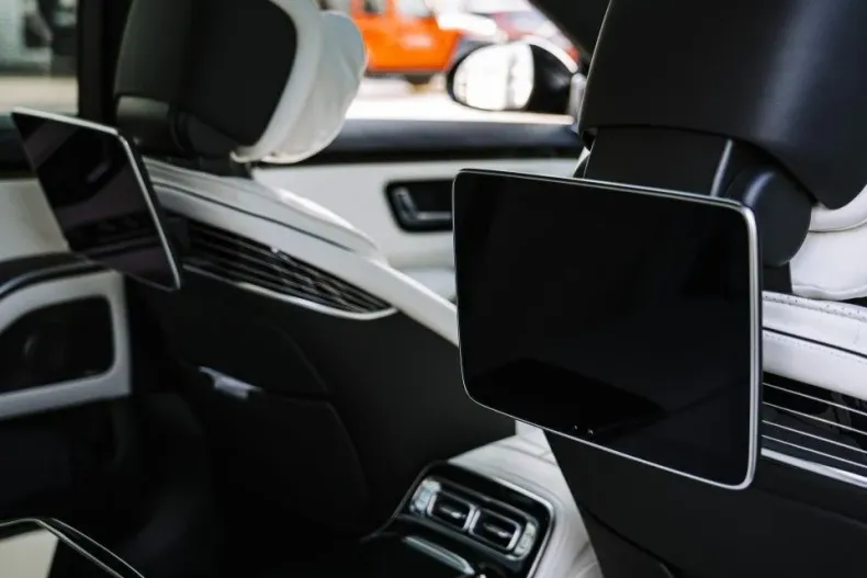 Mercedes-Benz S din 2025 cu 6.000 km - oferta MER142462 - foto 17