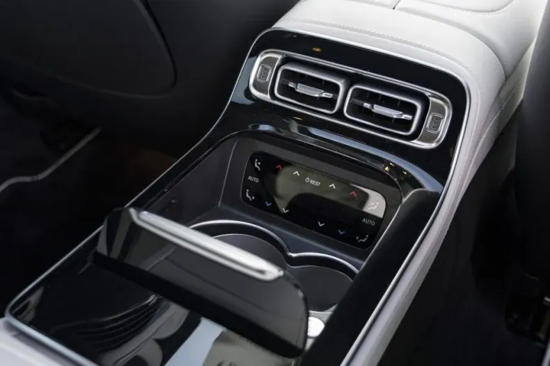 Mercedes-Benz S din 2025 cu 6.000 km - oferta MER142462 - foto 25