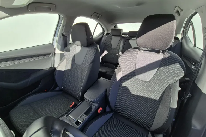 Skoda Octavia din 2024 cu 14.891 km - oferta SKO142468 - foto 10