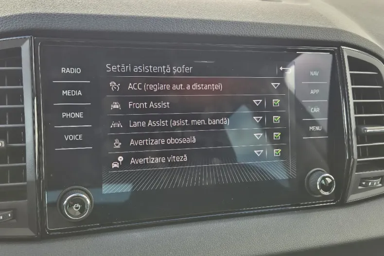 Skoda Karoq din 2025 cu 1.526 km - oferta SKO142469 - foto 21