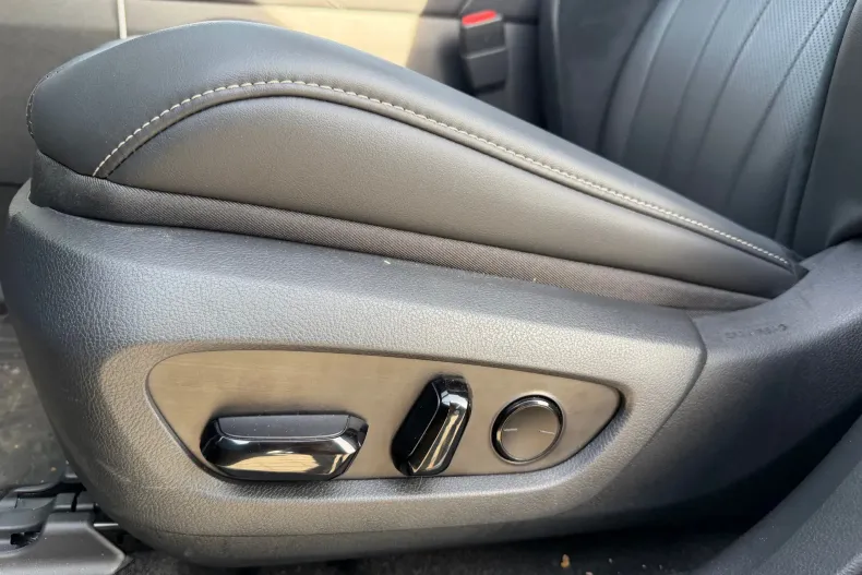 Lexus Seria RX din 2025 cu 5.870 km - oferta LEX142486 - foto 22