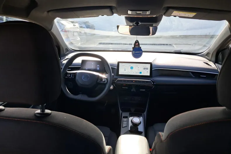 MG MG3 din 2024 cu 3.648 km - oferta MG0142488 - foto 5