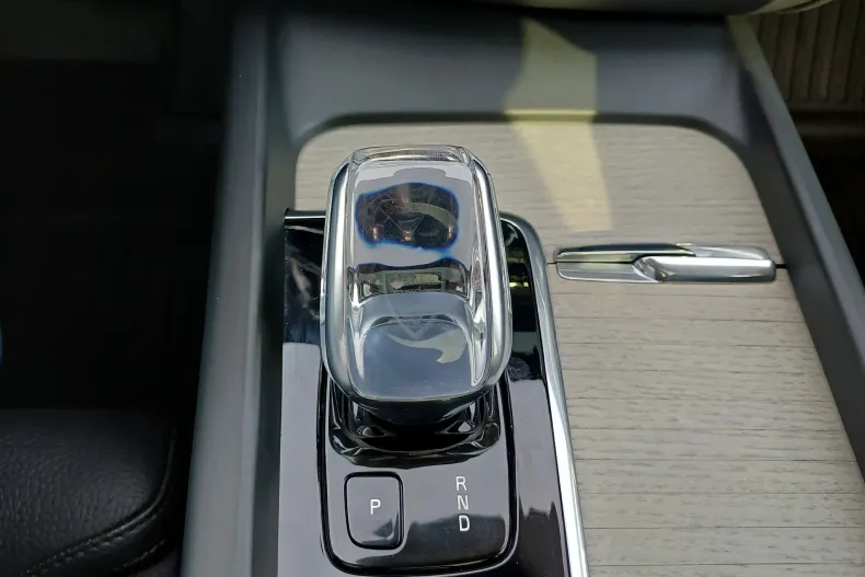 Volvo XC60 din 2020 cu 65.671 km - oferta VOL142495 - foto 28