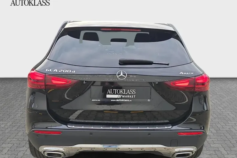 Mercedes-Benz GLA din 2024 cu 21.165 km - oferta MER142501 - foto 4