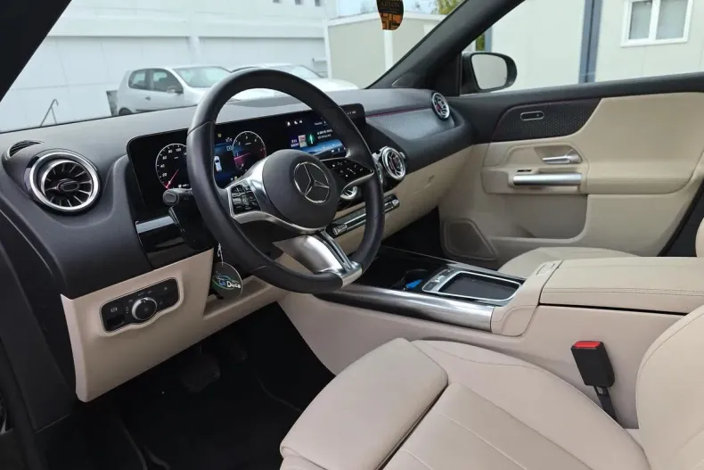 Mercedes-Benz GLA din 2024 cu 21.165 km - oferta MER142501 - foto 9