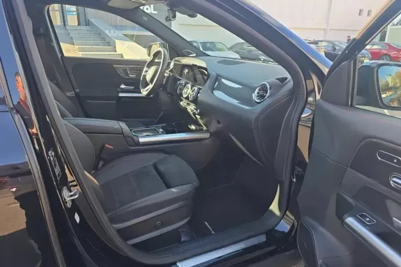 Mercedes-Benz GLA din 2024 cu 26.500 km - oferta MER142503 - foto 14