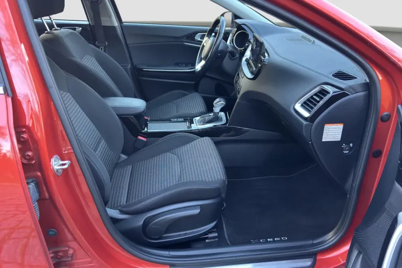 Kia XCeed din 2022 cu 55.560 km - oferta KIA142507 - foto 8