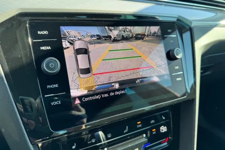 Volkswagen Passat din 2022 cu 84.500 km - oferta VOL142520 - foto 7