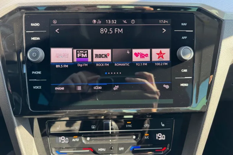 Volkswagen Passat din 2022 cu 84.500 km - oferta VOL142520 - foto 10