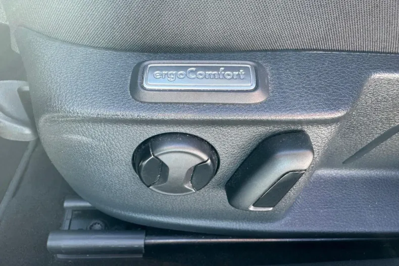 Volkswagen Passat din 2022 cu 84.500 km - oferta VOL142520 - foto 14