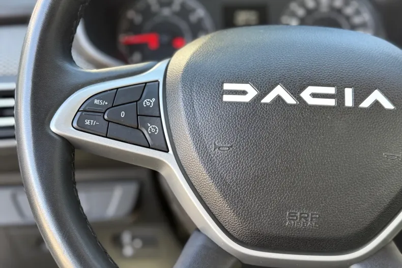 Dacia Logan din 2023 cu 55.680 km - oferta DAC142524 - foto 4