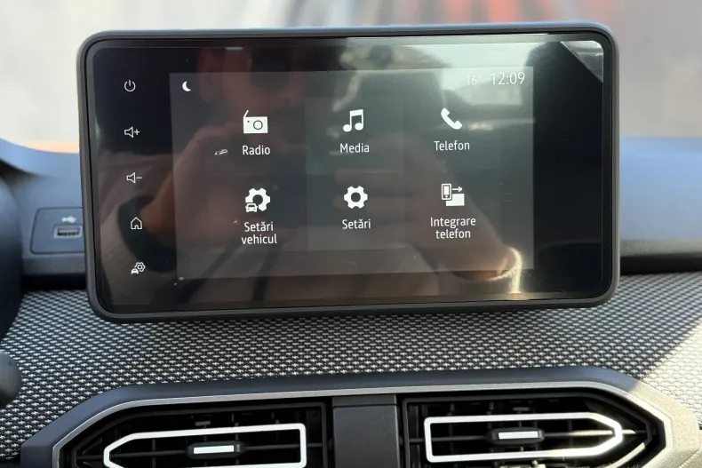 Dacia Logan din 2023 cu 55.680 km - oferta DAC142524 - foto 6