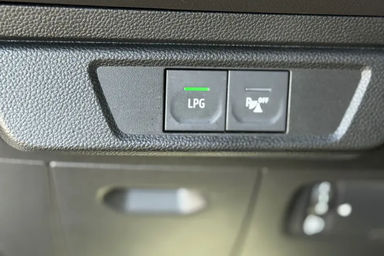 Dacia Logan din 2023 cu 55.680 km - oferta DAC142524 - foto 11