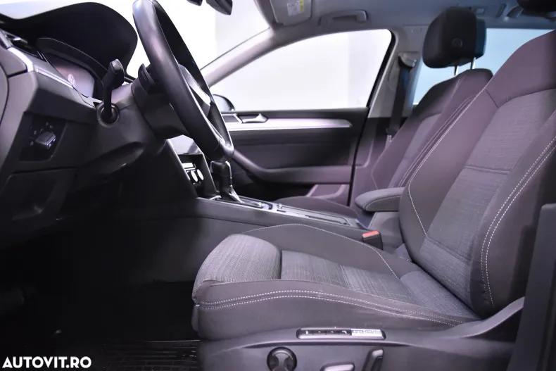 Volkswagen Passat din 2019 cu 167.953 km - oferta VOL142546 - foto 24