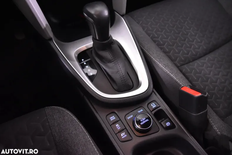 Toyota Yaris Cross din 2022 cu 49.421 km - oferta TOY142547 - foto 17