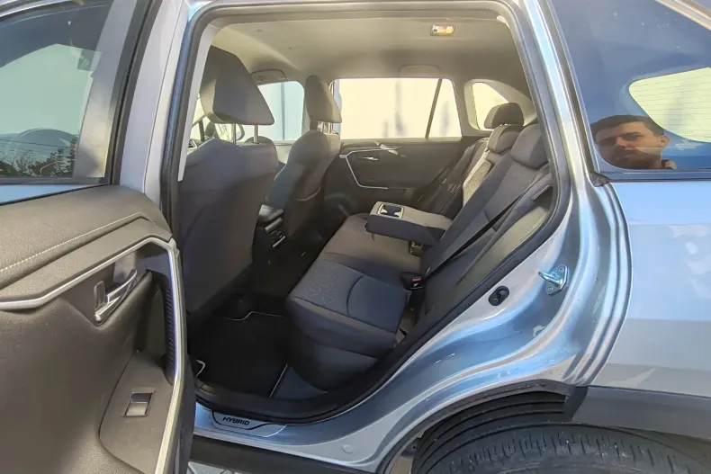 Toyota RAV4 din 2021 cu 102.000 km - oferta TOY142552 - foto 5