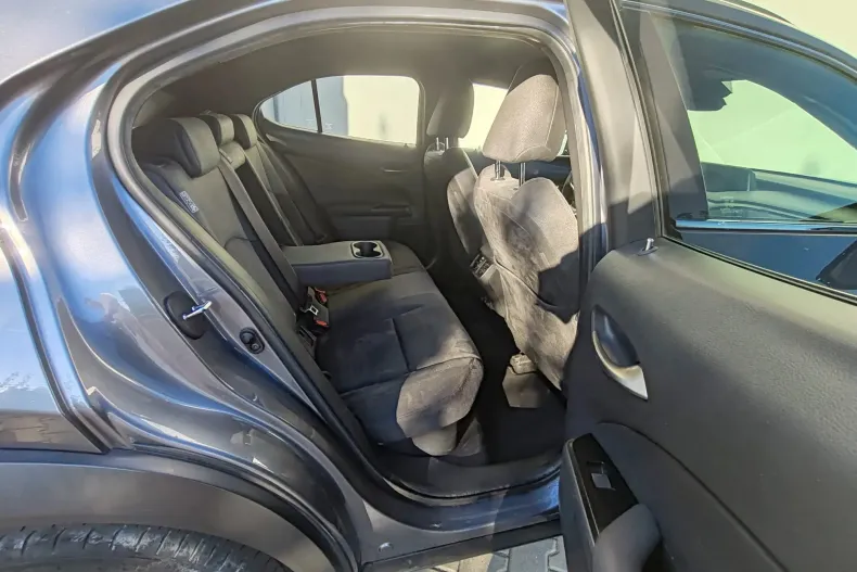 Lexus UX din 2020 cu 76.600 km - oferta LEX142553 - foto 8